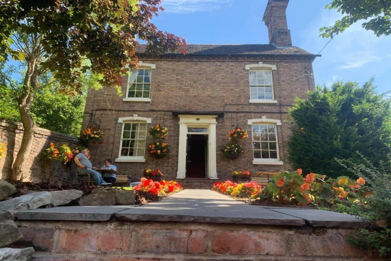 Foundry Masters House 3*